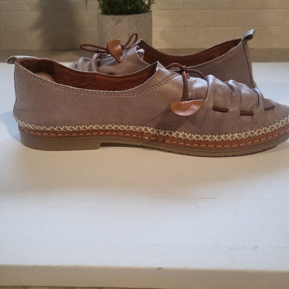 Spring Step genuine leather, womens slip ons,NWOT - Picture 3 of 8